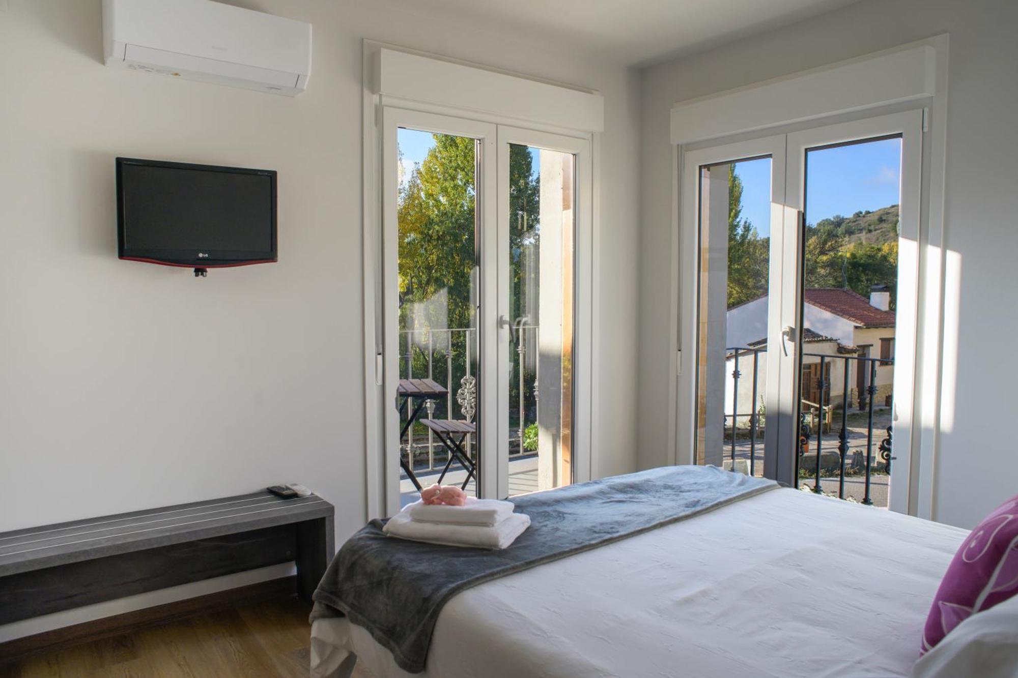 Apartamentos El Puente Covarrubias Bagian luar foto